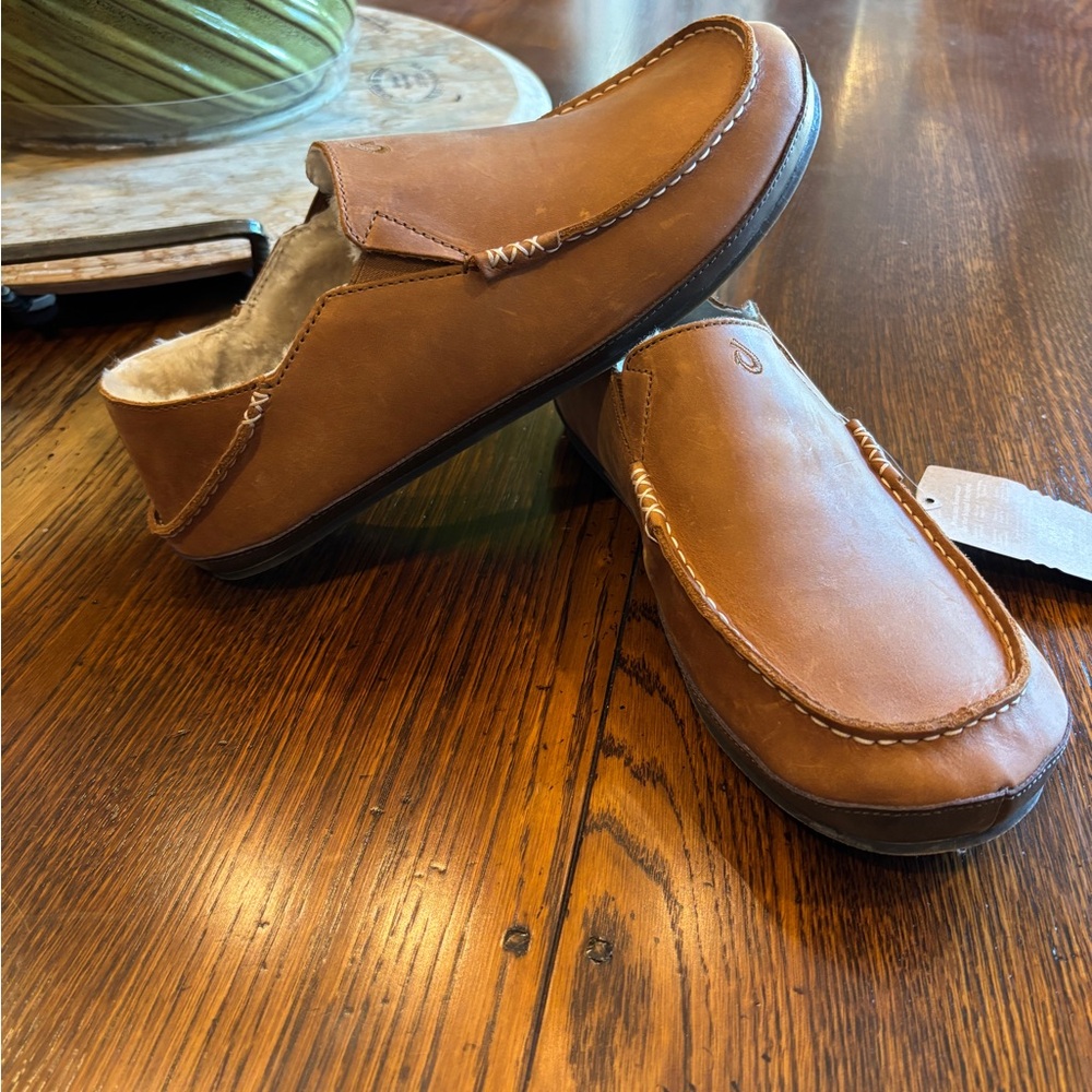 OluKai Moloa Leather Men's Slip-Ons. Brand new size 12 with tags.
